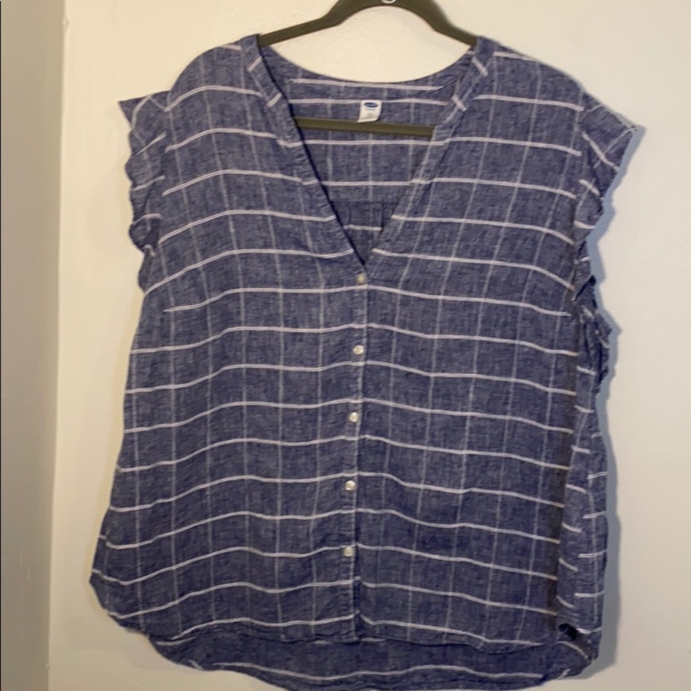 Old Navy flutter sleeve top